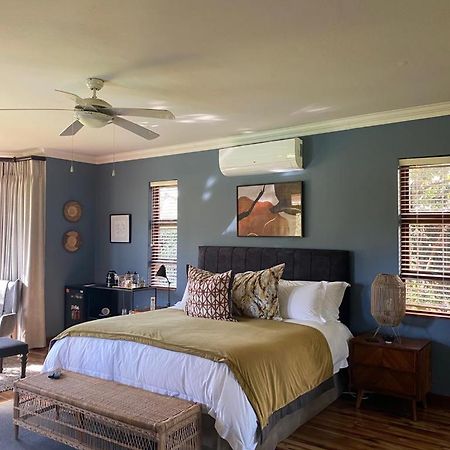 The Woodpecker Inn Претория Экстерьер фото