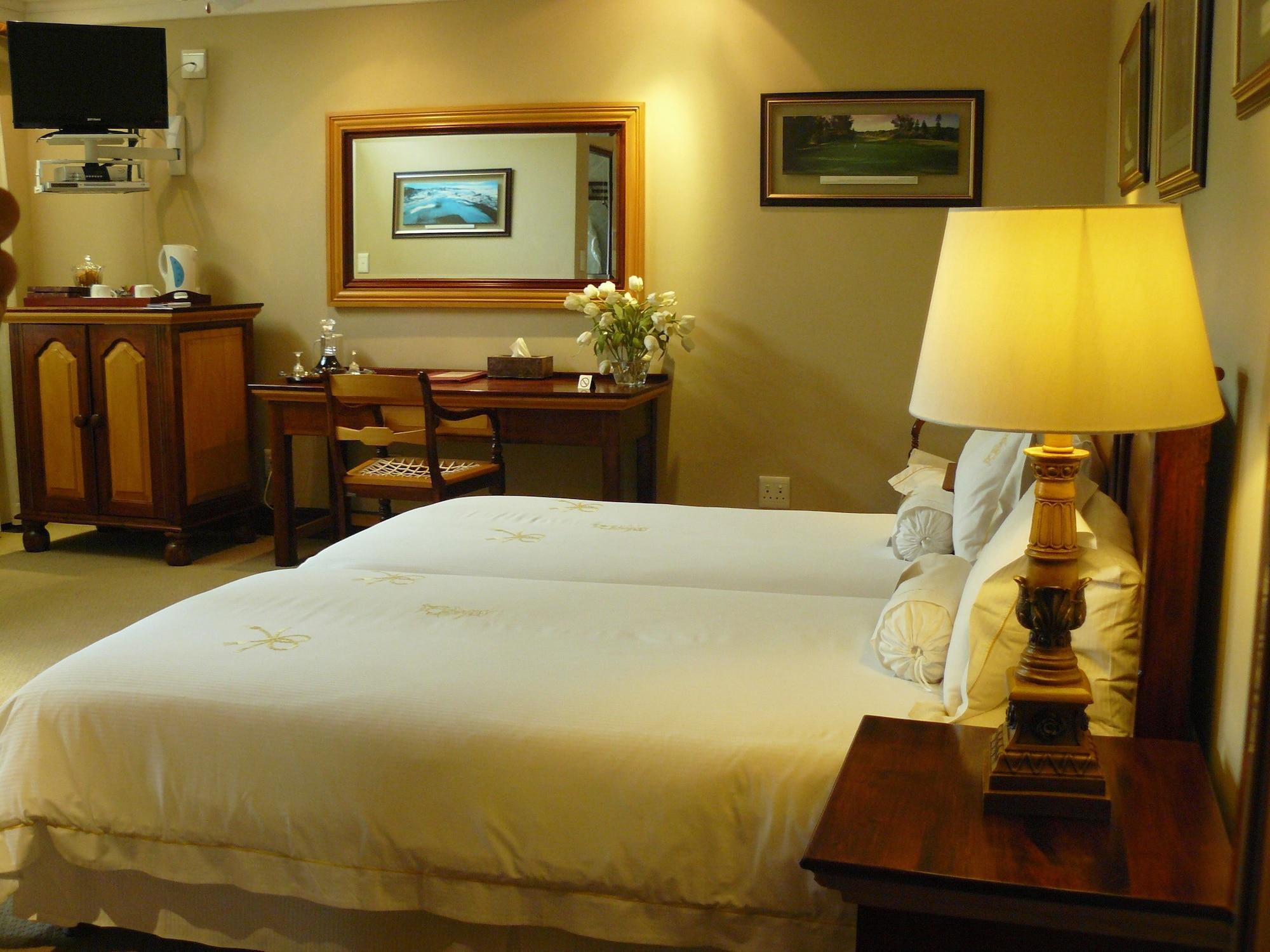 The Woodpecker Inn Претория Экстерьер фото