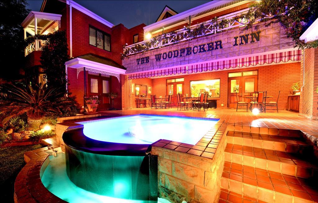 The Woodpecker Inn Претория Экстерьер фото