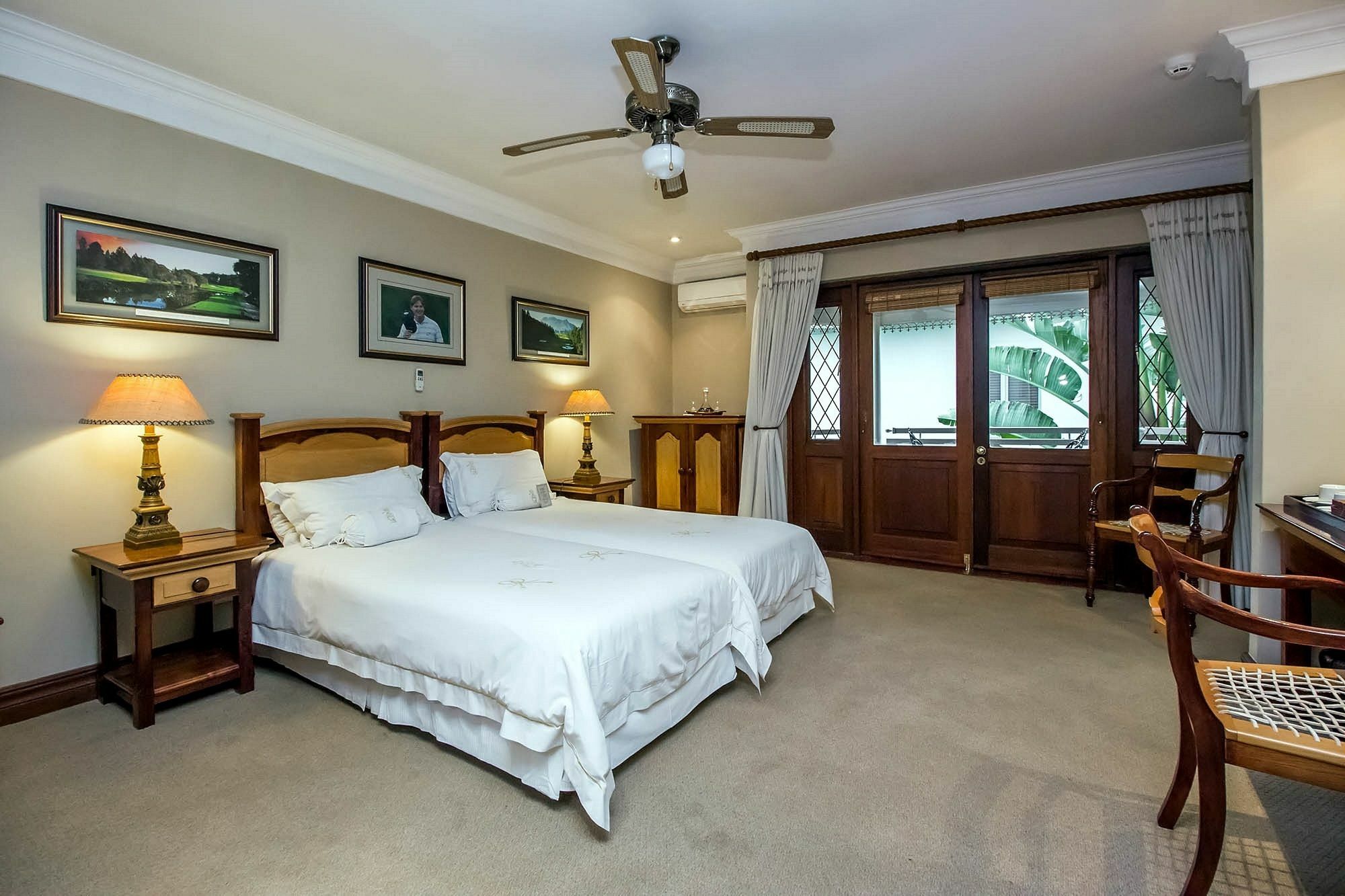 The Woodpecker Inn Претория Экстерьер фото