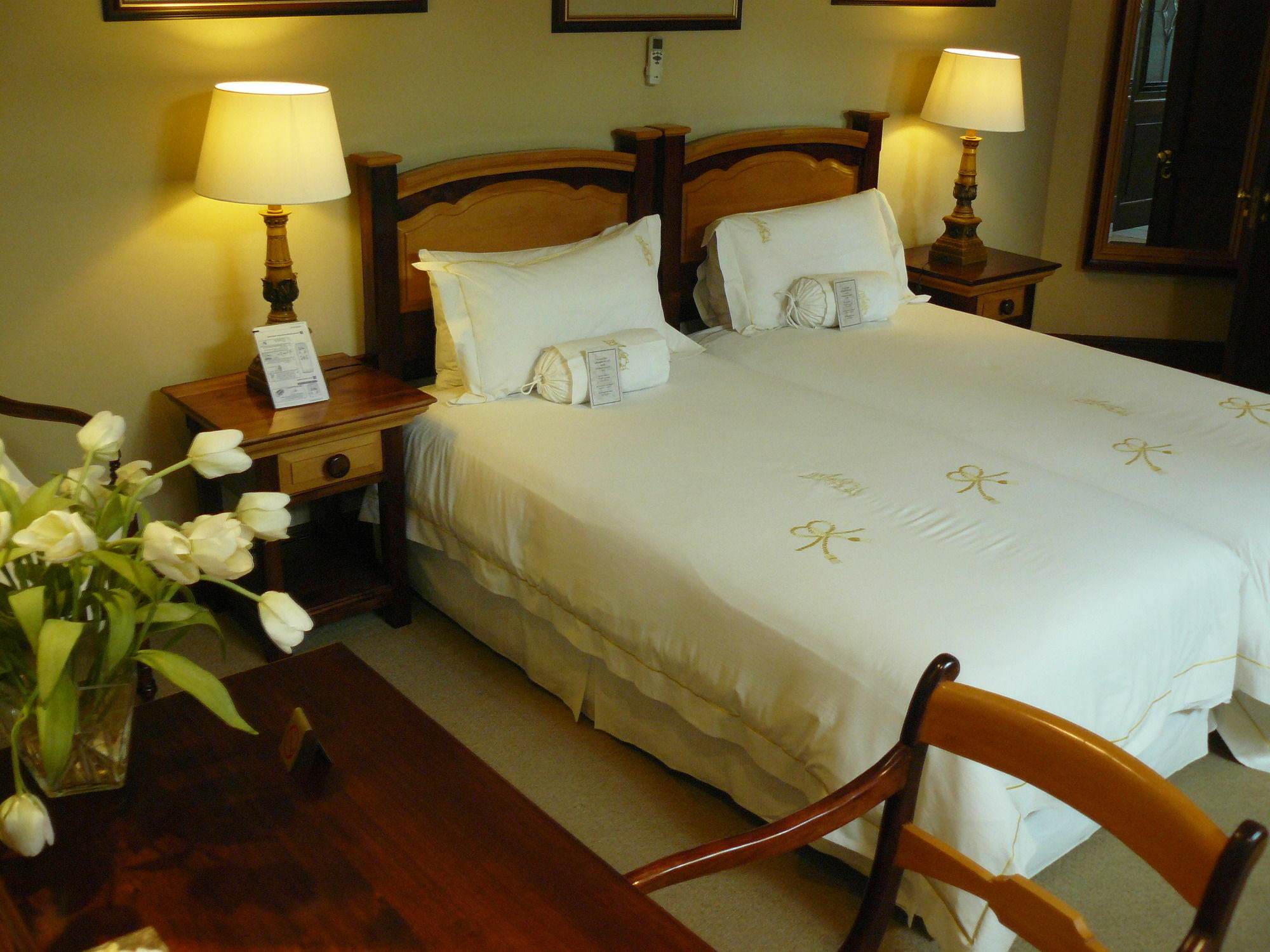 The Woodpecker Inn Претория Экстерьер фото